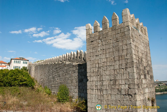 Oporto (701 visits) Oporto